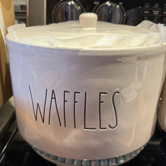 Rae Dunn Waffles 🧇 Holder - Picture 1 of 1